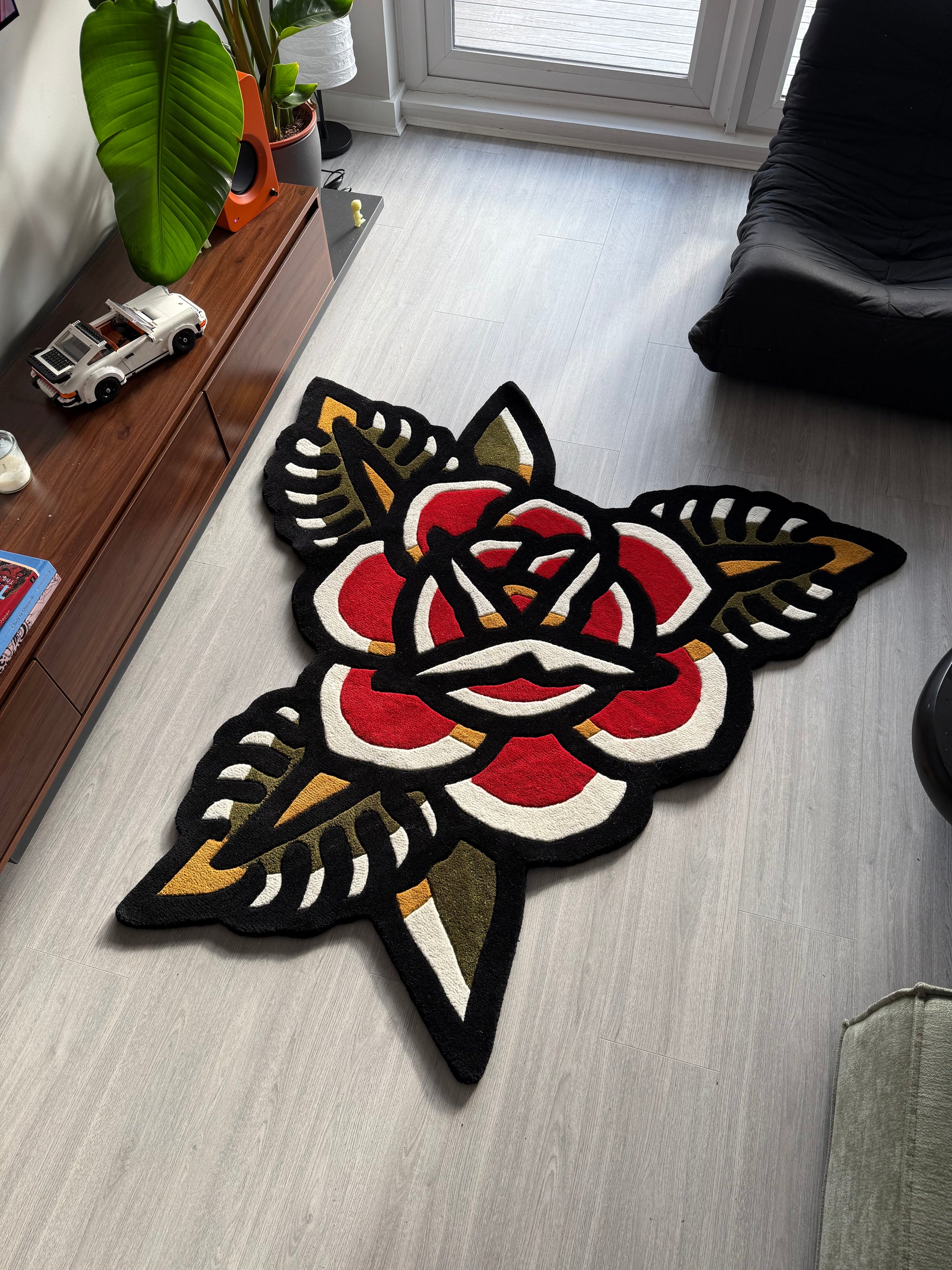 Rose x Jitan Forcier